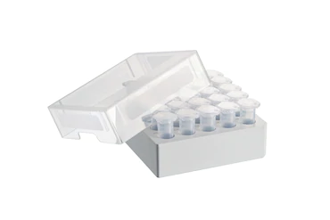 艾本德儲存盒 5 × 5, 可放置 25  個試管，5  mL，4  件，高 64  mm，2.5  英寸，聚丙烯材料，可耐受最低 -86  °C，可高溫高壓滅菌，帶蓋子并具有數(shù)字字母標識
